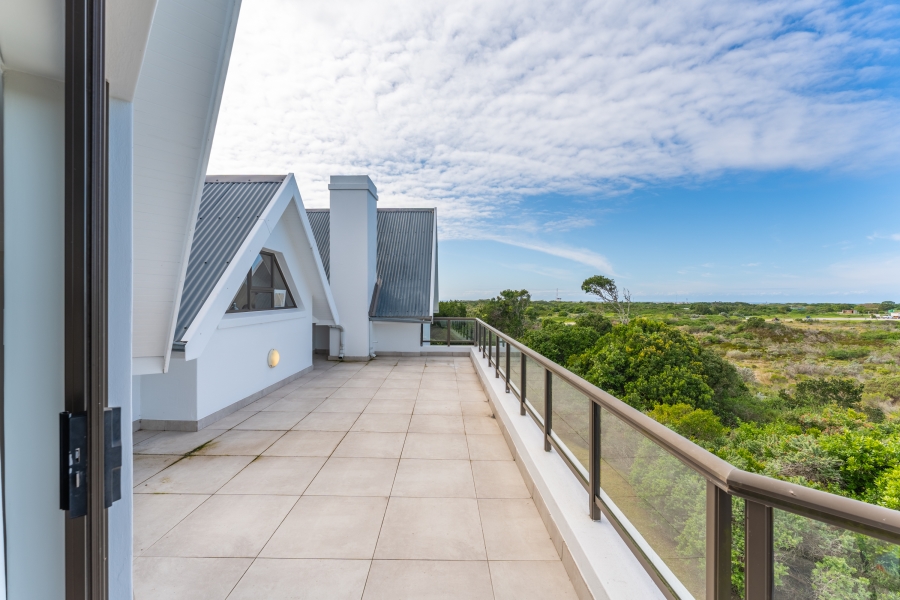 4 Bedroom Property for Sale in St Francis Links Eastern Cape